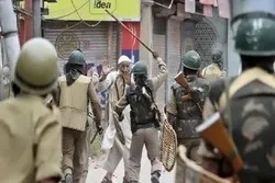 بھارت نے مقبوضہ کشمیر میں عوام کو نماز عید بھی ادا نہ کرنے دی