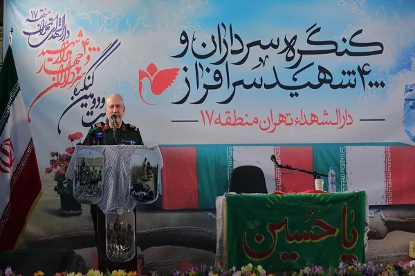ابلاغ سلام مقام معظم رهبری به خانواده‌های شهدا و جانبازان