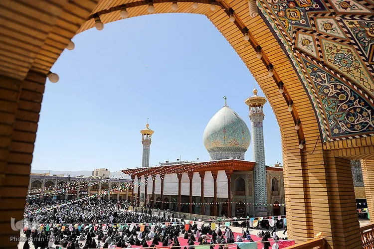 نگین فیروزه‌ای استان فارس به‌میزبانی جشن‌های مهدویت رفت