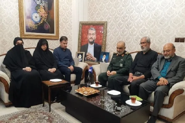 نبوغ فکری، دانش سیاسی و مهارت دیپلماسی از ویژگی‌های وزیر امور خارجه شهید بود