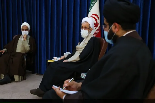 ضرورت تبیین بعد انقلابی و سیاسی حوزه در کنگره شهدای روحانی