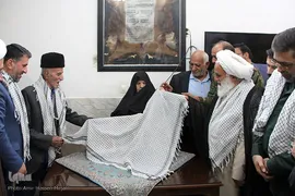 رونمایی از کتاب چشم و چراغ در یزد‎‎