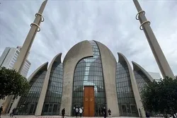 جرمنی؛ «کلن» میں اذان کے لیَے مئیر کی شرط