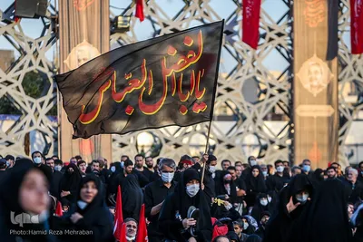 مراسم وداع با پیکر شهدای مدافع حرم در میدان امام حسین(ع)