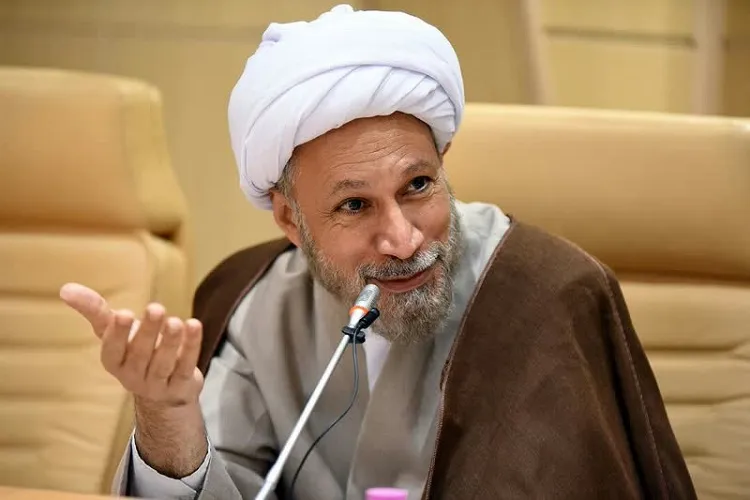 نقشه‌های راهبردی پشت درهای بسته بی‌اثر است / ارتباط حاکمیت با هنر از نو تعریف شود