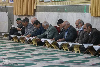 جلسه ترجمه و تفسیر قرآن کریم – اراک/عکاس:طاها نظیری
