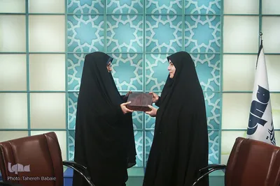 بیست و ششمین نشست با یاوران وحی