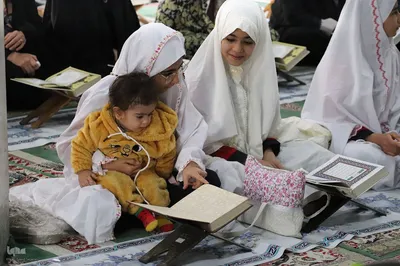 دهمین محفل انس با قرآن طرح شهید محمودی در ملایر