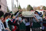 وداع دانش‌آموزان بیرجندی با شهدای گمنام