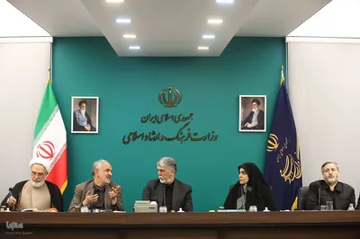 دیدار اعضای سیاستگذاری شانزدهمین همایش بین‌المللی بانوان قرآن‌پژوه با وزیر ارشاد