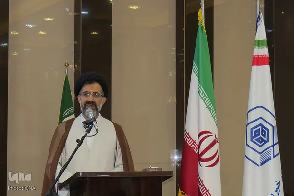اجتماع فعالان و نخبگان قرآنی شهرستان ساوه