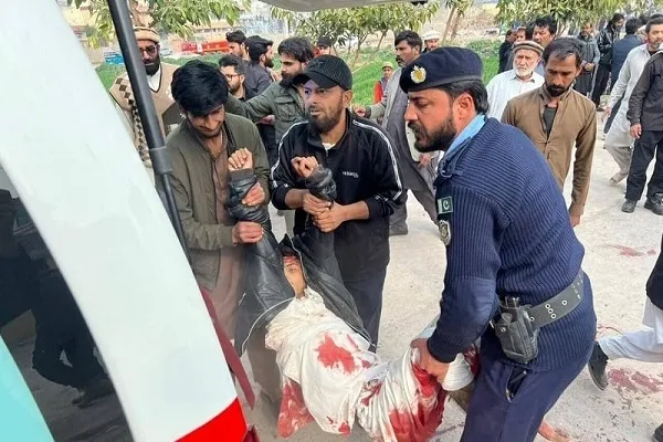 داعش تکفیري ډلې د اسلام اباد په یوه جومات کې د ځان مرګې حملې مسوولیت پرغاړه واخیست
