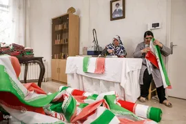 نقش پرچم‌دوزی بانوان جهادی؛ از جبهه‌های نبرد تا خط مقدم تولید