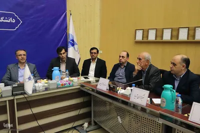نشست رئیس دانشگاه آزاد اسلامی آذربایجان‌شرقی با اصحاب رسانه