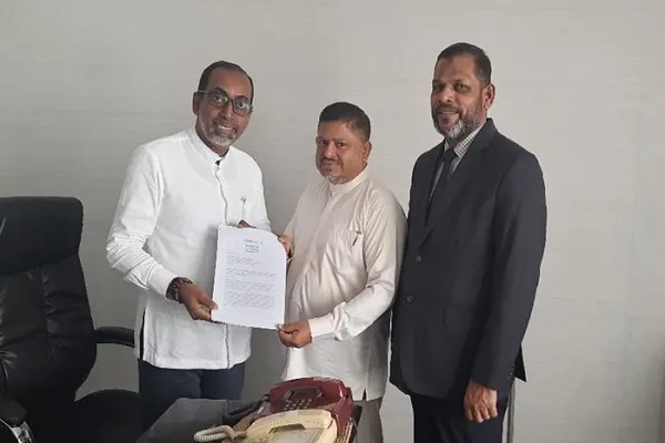 Sri Lanka Muslim MPs Demand Release of Detained Quran Translations from Customs