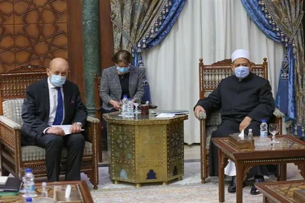 شیخ الأزهر: سوف نتتبع من يسئ لنبينا الأكرم(ص) في المحاكم الدولية