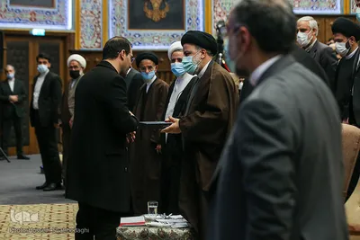 دیدار رئیس جمهور با نخبگان، علما، خانواده شهدا ،ایثار گران و جمعی از اقشار مردم