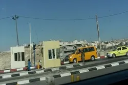Zionist Forces Shut Down Checkpoint near Quds