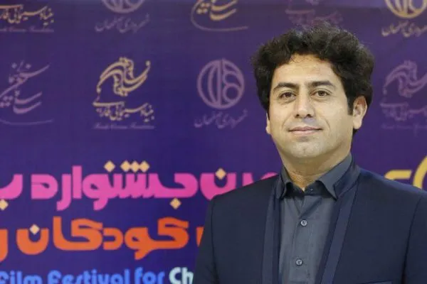 مستند انقلابی، صرفاً کارهای گزارش محور نیست/ همیشه در آثار توجهان دینی وجود دارد