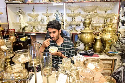 کسبه شهر روزه خود را در محل کارشان باز می‌کنند 
