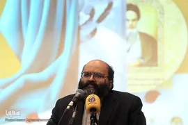 آیین رونمایی ازکتاب رمان روح الله و کتاب صوتی تفسیر آفتاب