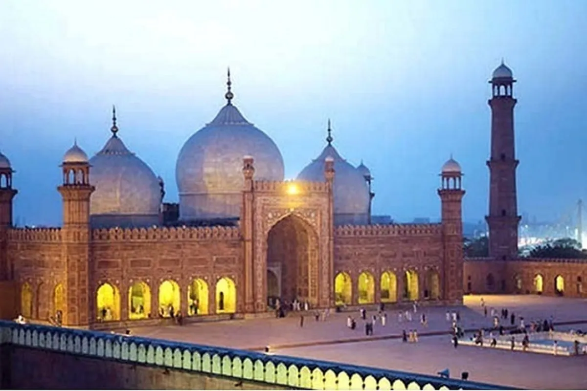 Gyaran masallacin Lahore mai tarihi a matakin karshe