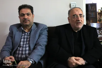 دیدار نمایندگان جامعه قرآنی با خانواده ناخدا سوم شهید علی اصغر سلیمانی، از شهدای قرآنی نیروی دریایی ارتش