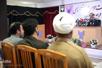 نشست خبری دکتر علی اکبر ولایتی رئیس هیات موسس دانشگاه آزاد اسلامی