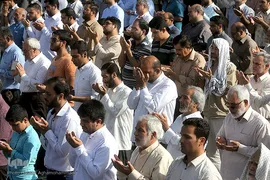 نماز عیدسعید فطر در مصلی امام خمینی(ره)