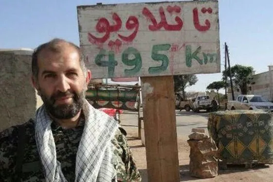 نویسنده خاطرات شهدا: حاج قاسم یک هفته قبل از شهادت به من پیغام فرستاد
