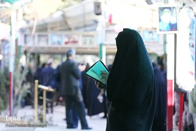 مراسم گلباران و عطرافشانی مزار مطهر شهدا در قم