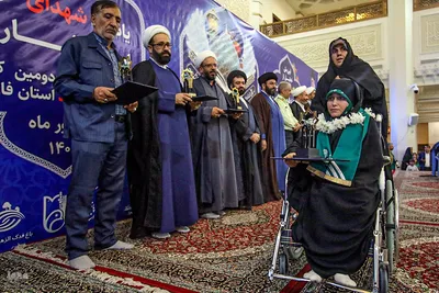 تجلیل از ۴۷۰ حافظ قرآن همراه با گرامیداشت شهدای قرآنی فارس