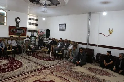 دیدار خانواده شهید سرافراز وطن، «مهدی بازگیر» رفت