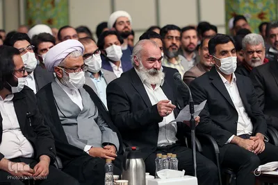 دیدار شاعران و اساتید ادبیات فارسی