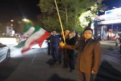 اجتماع دانشگاهیان دانشگاه تبریز در حمایت از آرمان‌های انقلاب