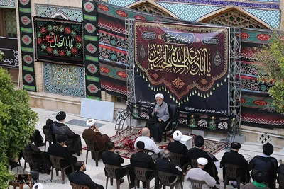 دسته عزاداری طلاب و روحانيون شیرازی در سومين روز شهادت امام حسین(ع)