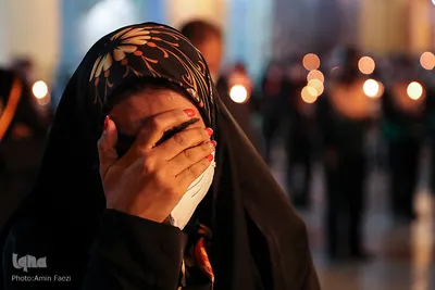 مراسم شام غریبان و لاله گردانی خادمین حرم شاهچراغ (ع)