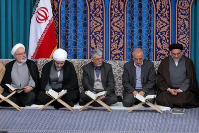 دیدار شرکت‌کنندگان مسابقات بین‌المللی قرآن کریم با رهبر معظم انقلاب