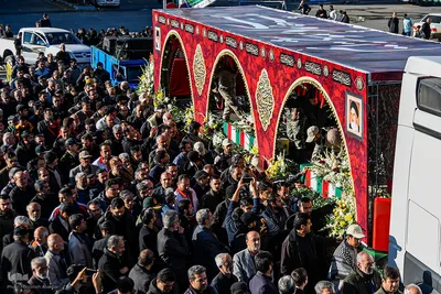 تشییع ۶ شهید گمنام دوران دفاع مقدس در البرز