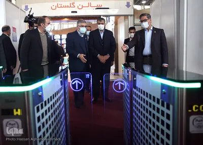 بازدید محمد اسلامی، رییس سازمان انرژی اتمی از نمایشگاه توانمندی‌ها و دستاوردهای جهاددانشگاهی