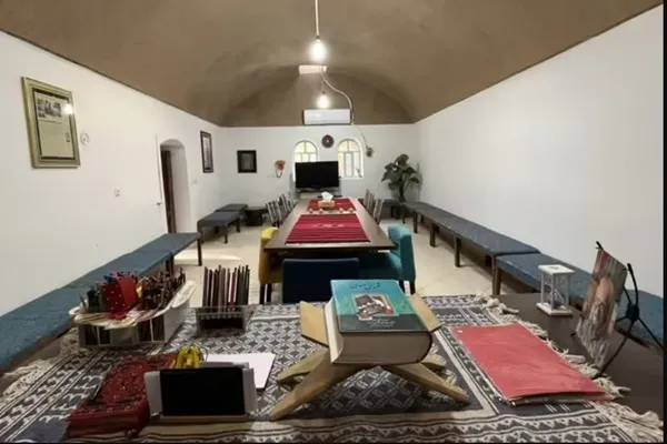 سرای آذر یزدی