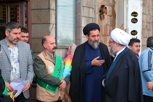 دعای عرفه در کوه عون‌بن‌علی تبریز