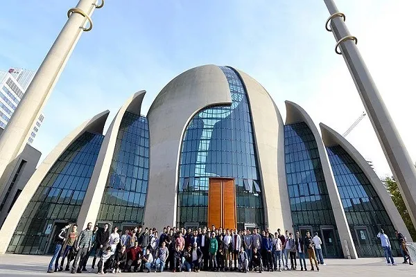 Almanya'daki cami açılışına vatandaş yasağı