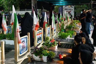 شام غریبان حسینی در گلستان شهدای اصفهان