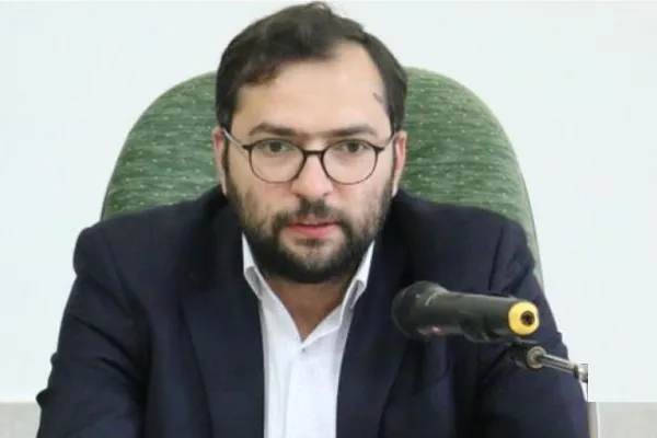شهروند زمین و آسمان بودن با خداباوری ممکن است