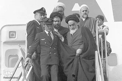 تصاویر بازگشت امام خمینی به ایران