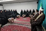 برهنگی شخصیت‌زدایی از زن است
