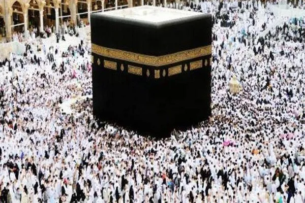 السعودية: بدء اشتراط تسجيل البصمة لإصدار تأشيرات العمرة للقادمين من 5 دول