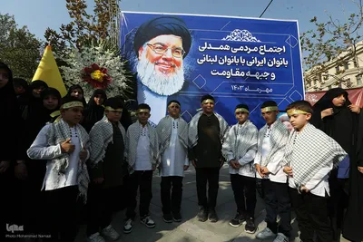 اجتماع مردمی زنان ایرانی در همدلی با بانوان لبنانی