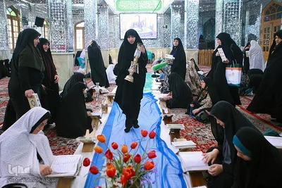 مراسم جزء خوانی قرآن کریم در حرم امام زاده حسن (ع)
